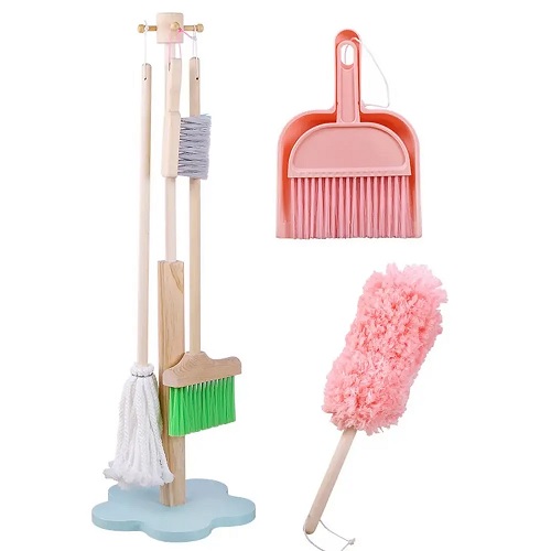 WOODEN CLEANING SET
