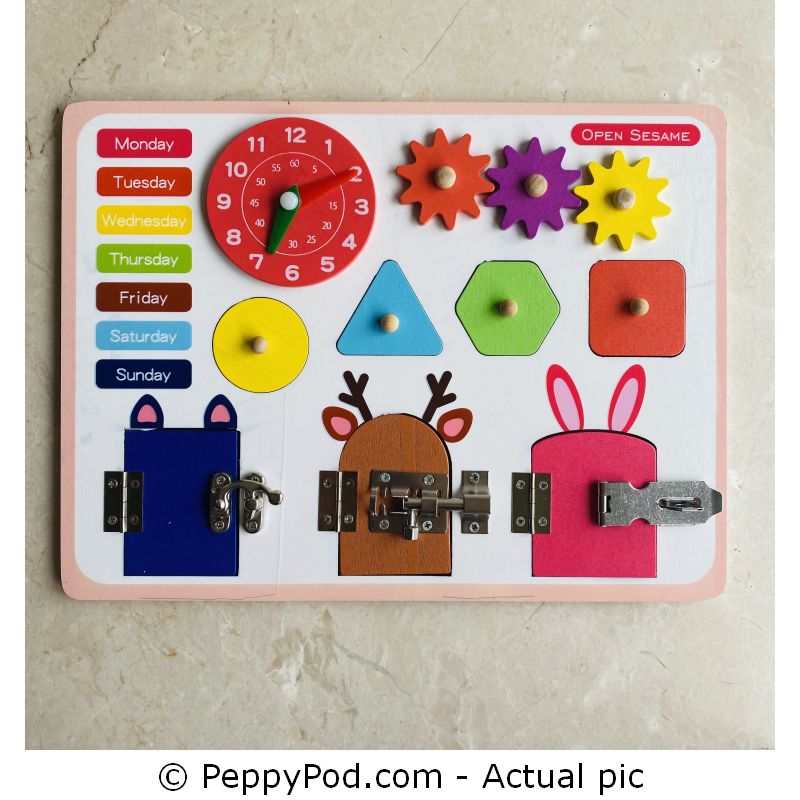 BUSY BOARD WTH LOCK WOODEN