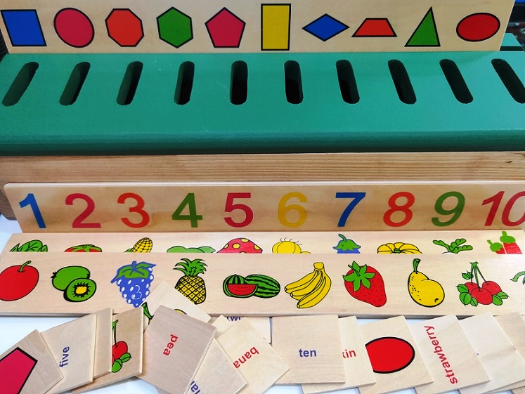 SORTING IN THE BOX numbers,shape,vegetable,fruits