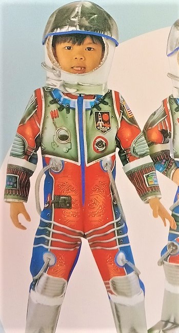 ASTRONAUTS DRESS UP